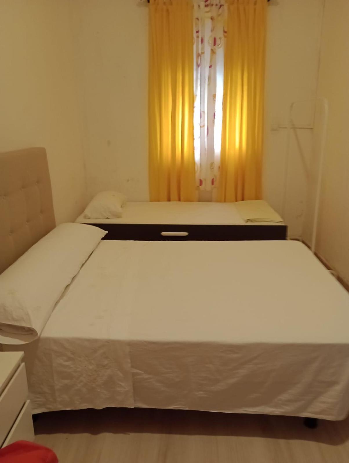 Aurora Room With Private Bathroom Аликанте Екстериор снимка